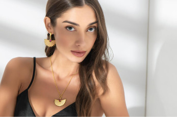 BRINCOS CAPTIVATING EUGÉNIO CAMPOS