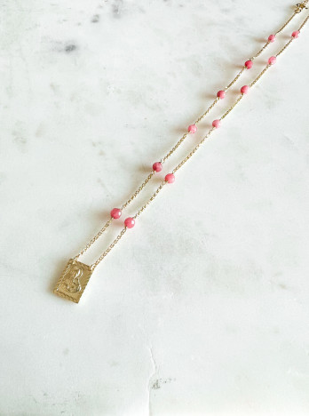 COLAR SANTA COM CRISTAIS ROSA EM PRATA DOURADA