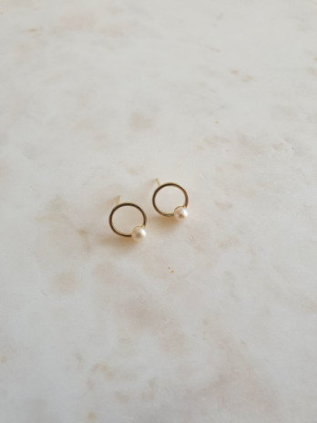 BRINCOS CIRCULO PÉROLA PRATA DOURADA