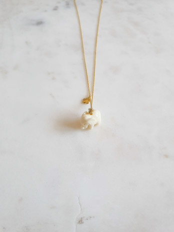 Colar Elefante Branco Prata Dourada