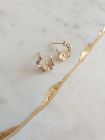 BRINCOS FLOWER MOON PRATA DOURADA