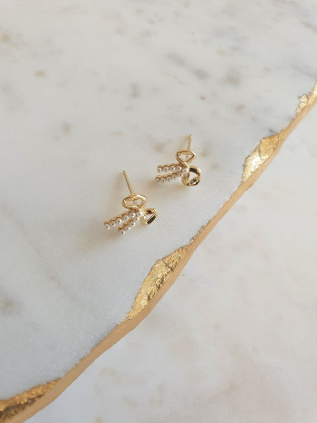 BRINCOS LAÇO PÉROLAS