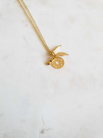 COLAR 4 SIMBOLOS PRATA DOURADA