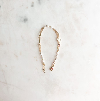 Pulseira Faith Santa e Cruz Pérolas Prata Dourada