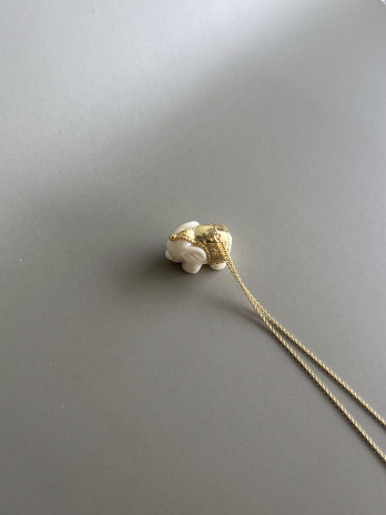 Colar Elefante Branco Prata Dourada