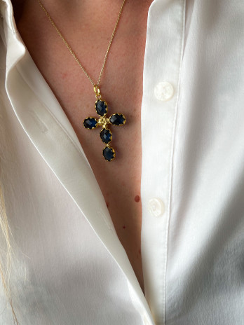 COLAR CRUZ AZUL PRATA DOURADA