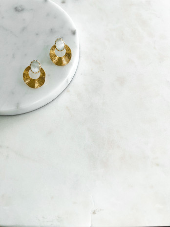 BRINCOS JULIE PRATA DOURADA